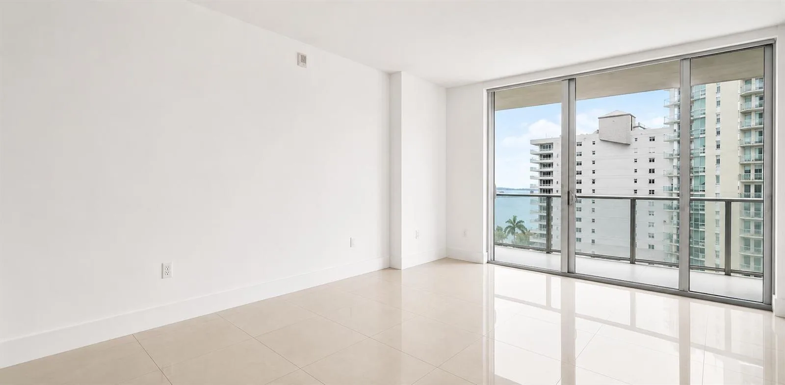 1300 Brickell Bay Drive # 1005, Miami, FL 33131
