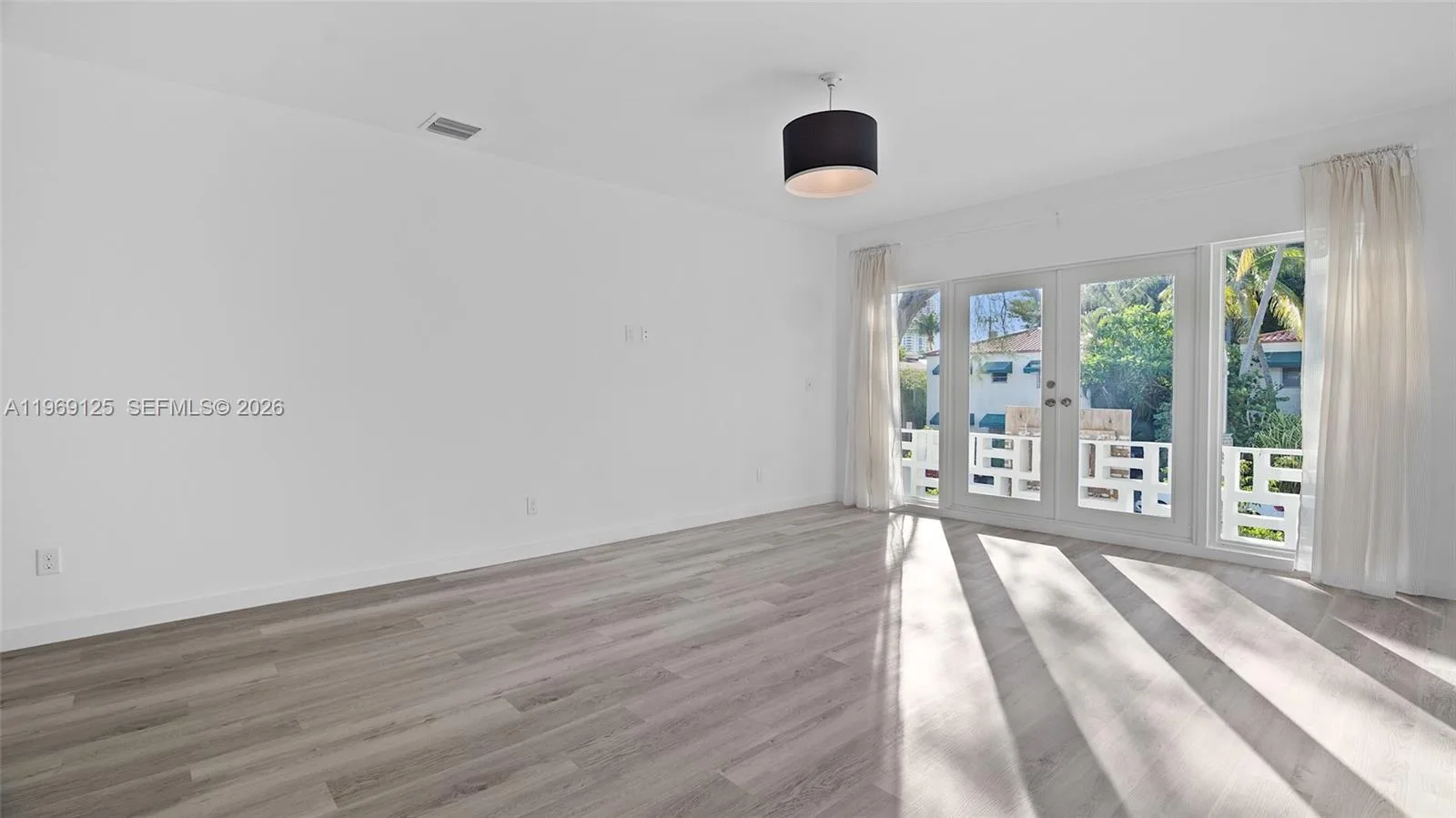 1561 Jefferson Avenue, Miami Beach, FL 33139 photo 5