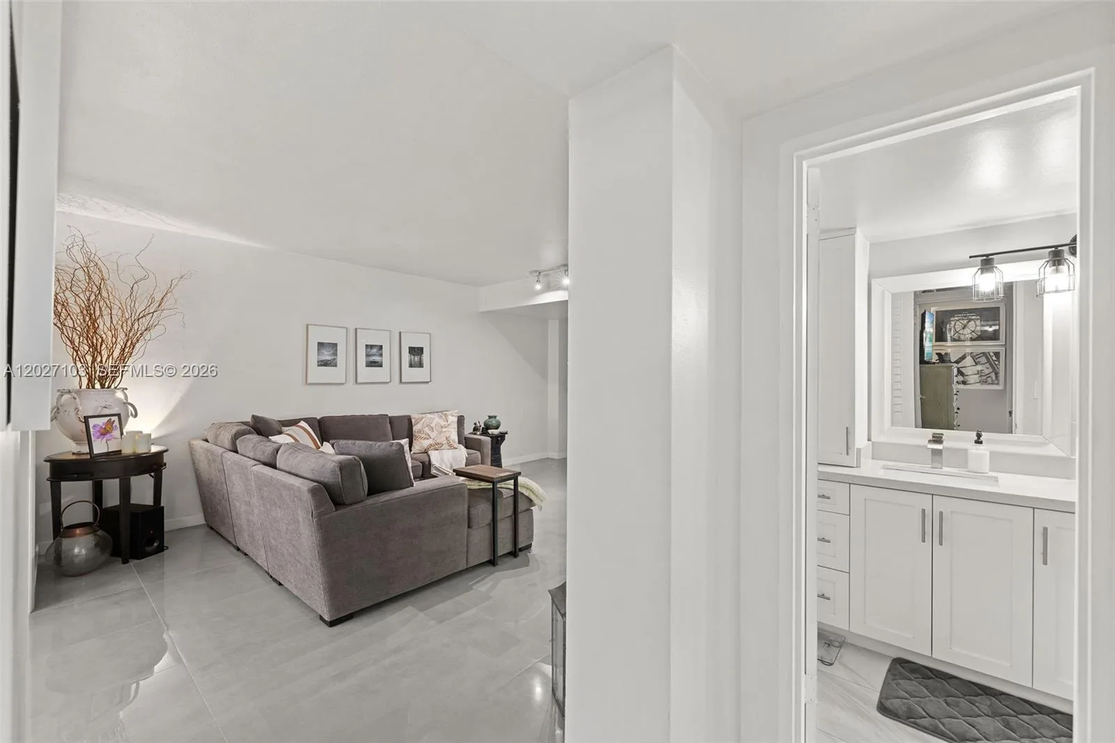 5001 Collins Ave # 1E, Miami Beach, FL 33140 photo 10