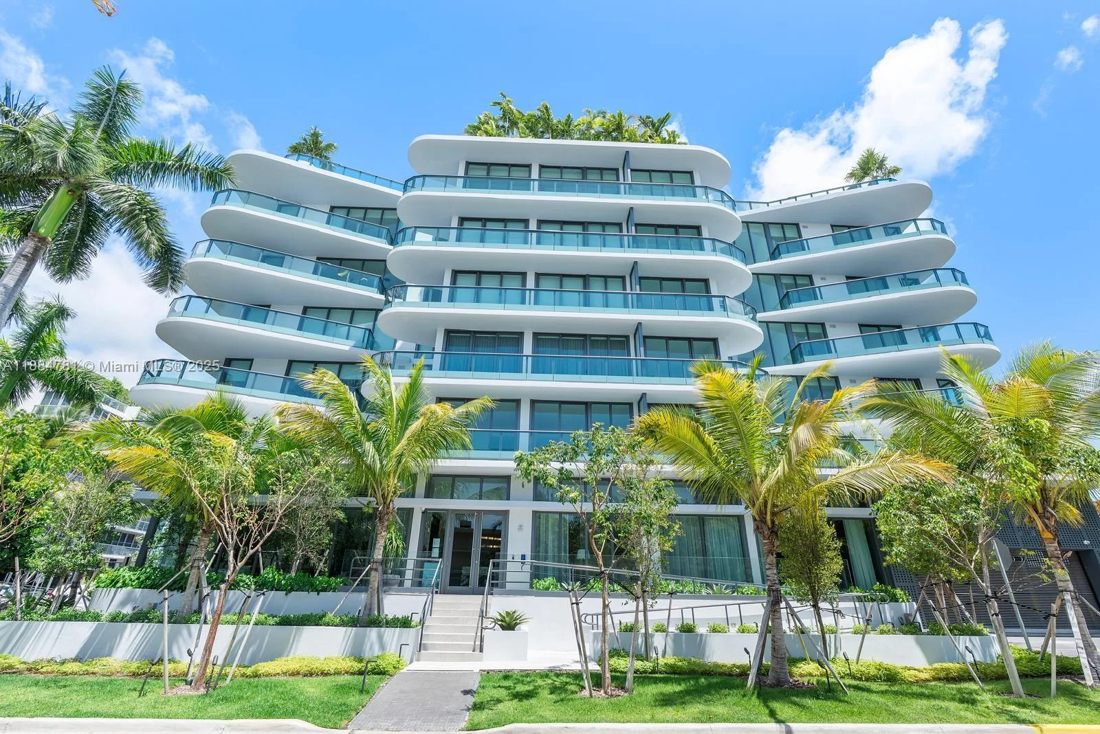 9901 W BAY HARBOR DR # 502, Bay Harbor Islands, FL 33154