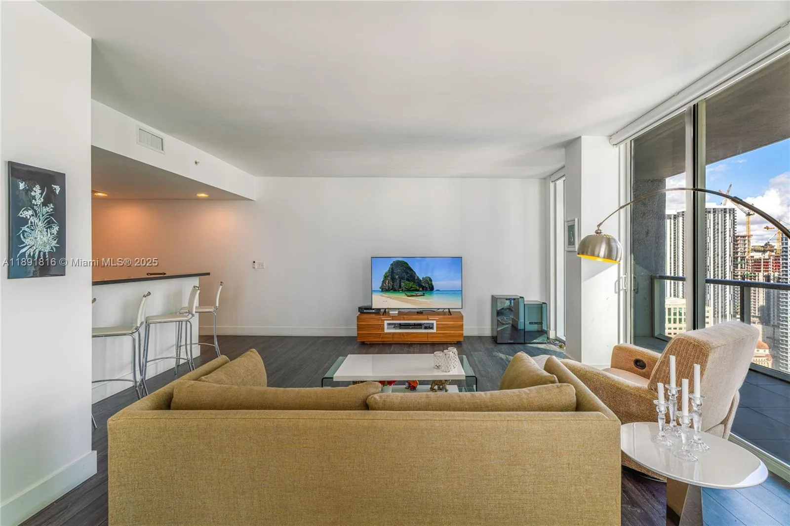 253 NE 2nd St # 3203, Miami, FL 33132 photo 10