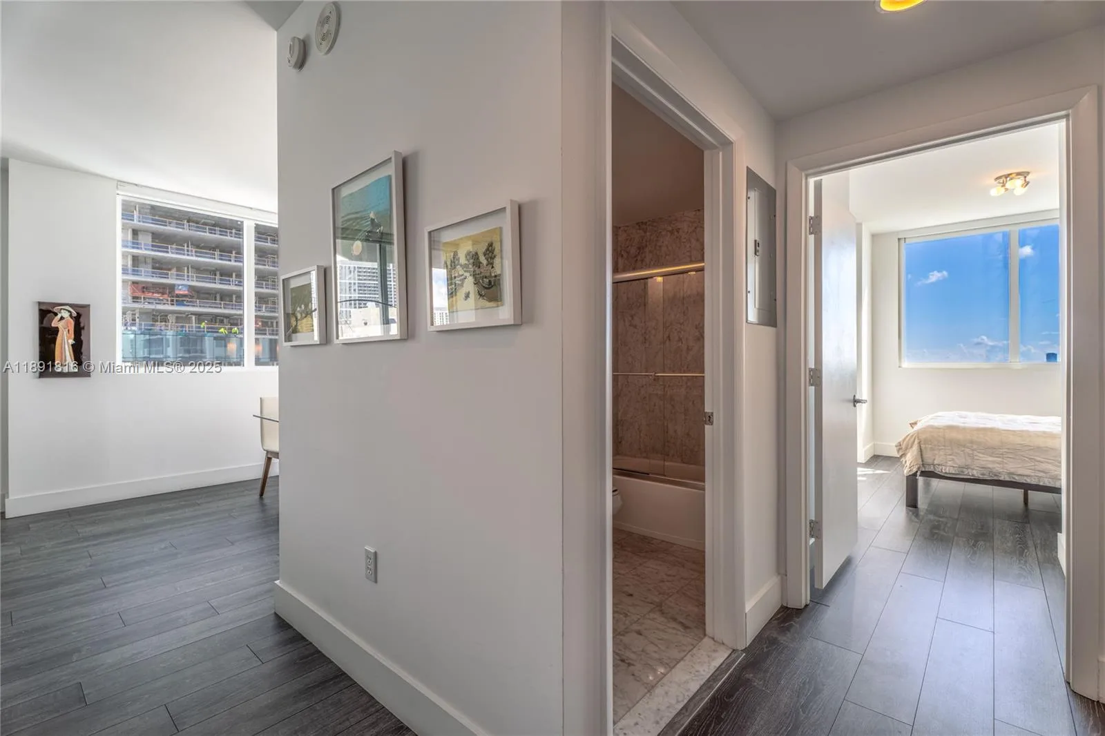 253 NE 2nd St # 3203, Miami, FL 33132 photo 13