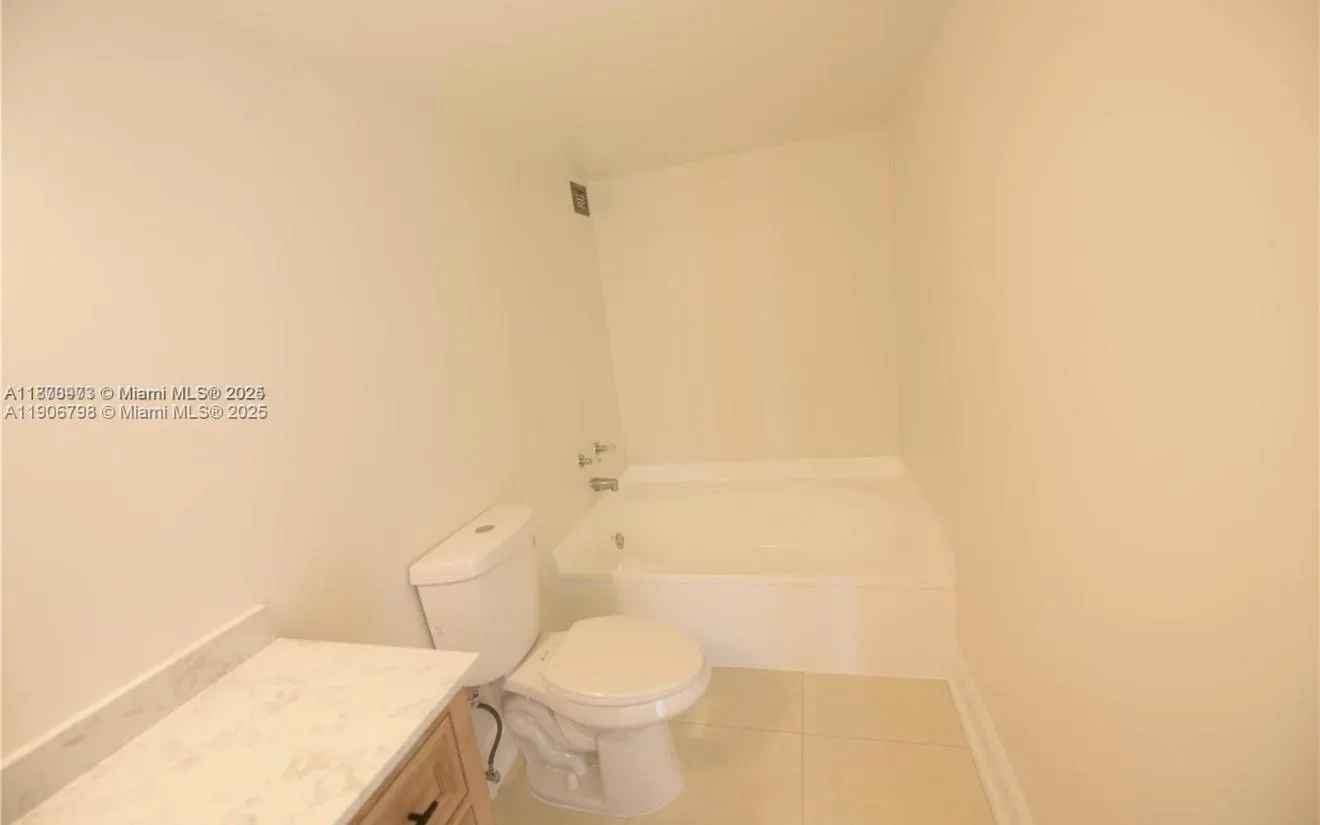 200 Leslie Dr # 1124, Hallandale Beach, FL 33009 photo 13