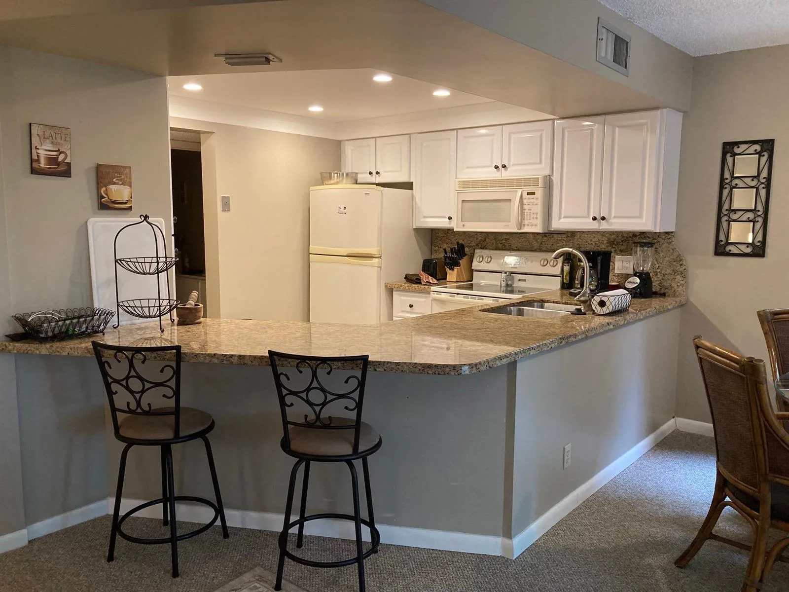1605 Us-1 # E301, Jupiter, FL 33477 photo 6