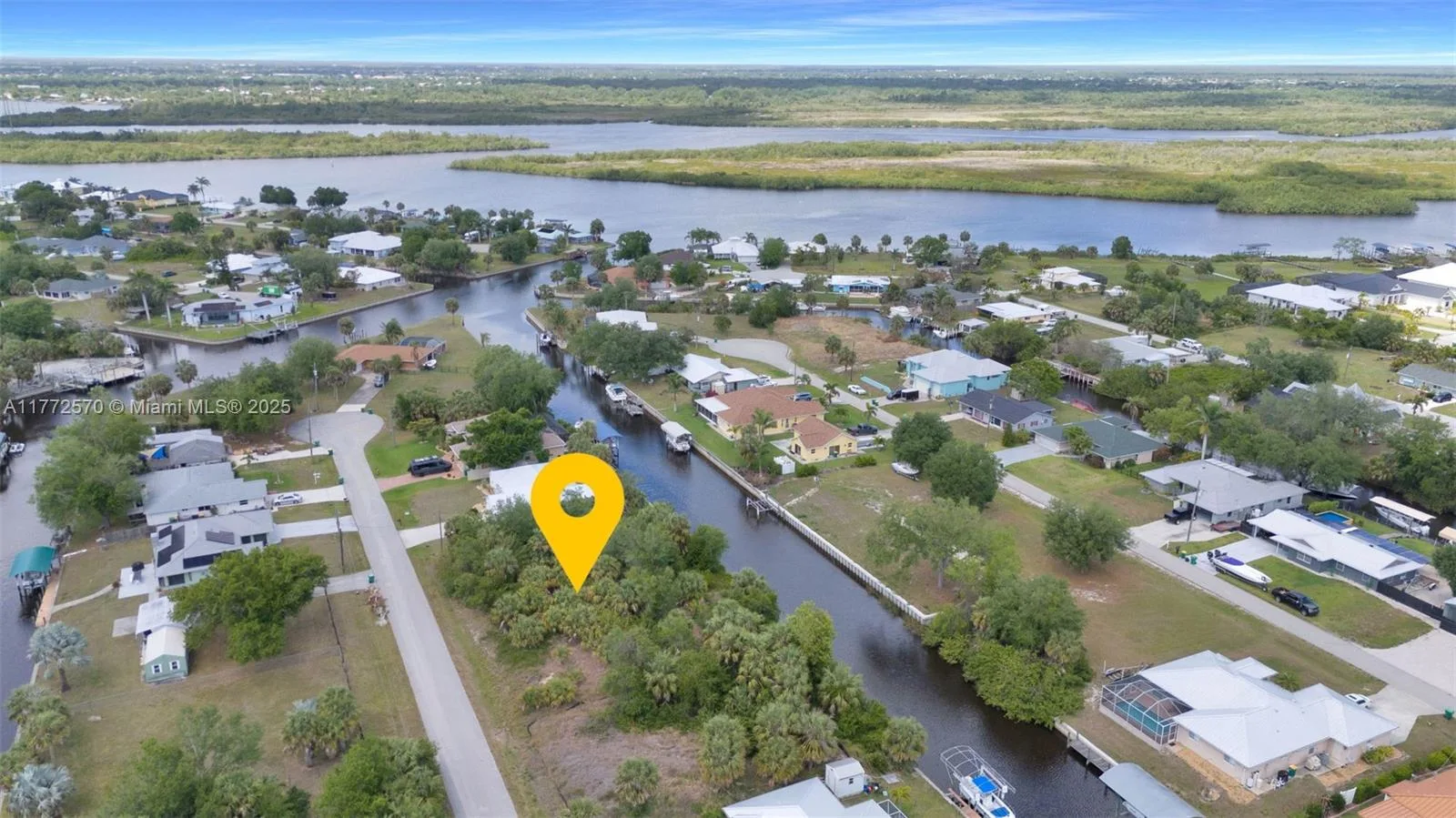 28450 Sabal Palm Dr, Punta Gorda, FL 33982 photo 2