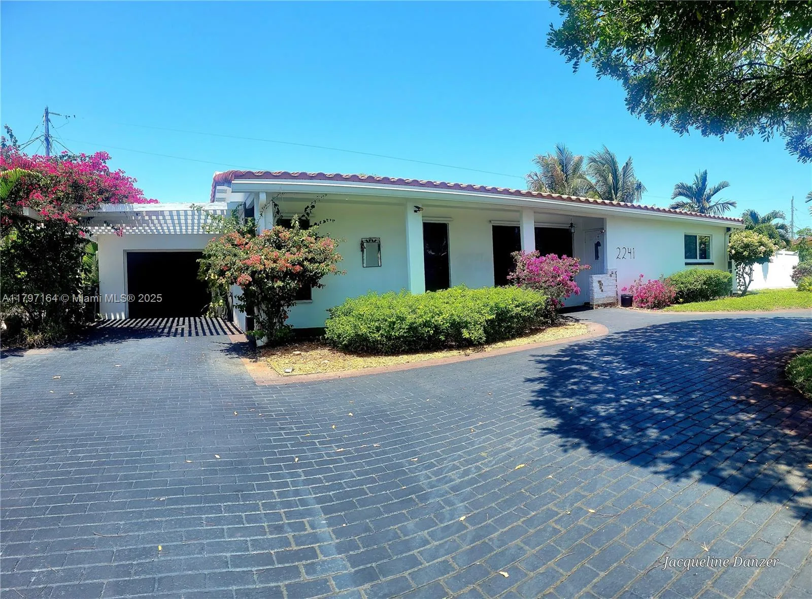 2241 NE 38th St # 0, Lighthouse Point, FL 33064