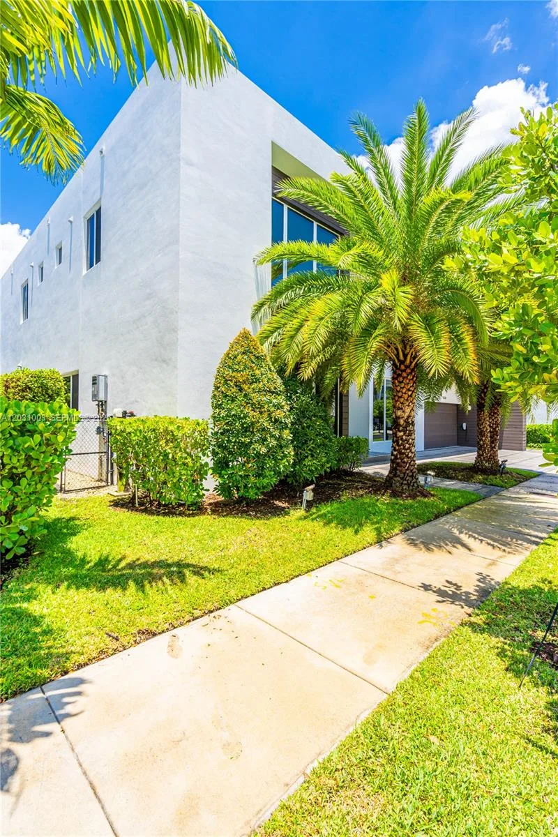 10267 NW 75th Ter # 10267, Doral, FL 33178 photo 3