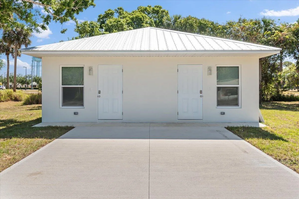 4576 30TH Avenue, Vero Beach, FL 32967