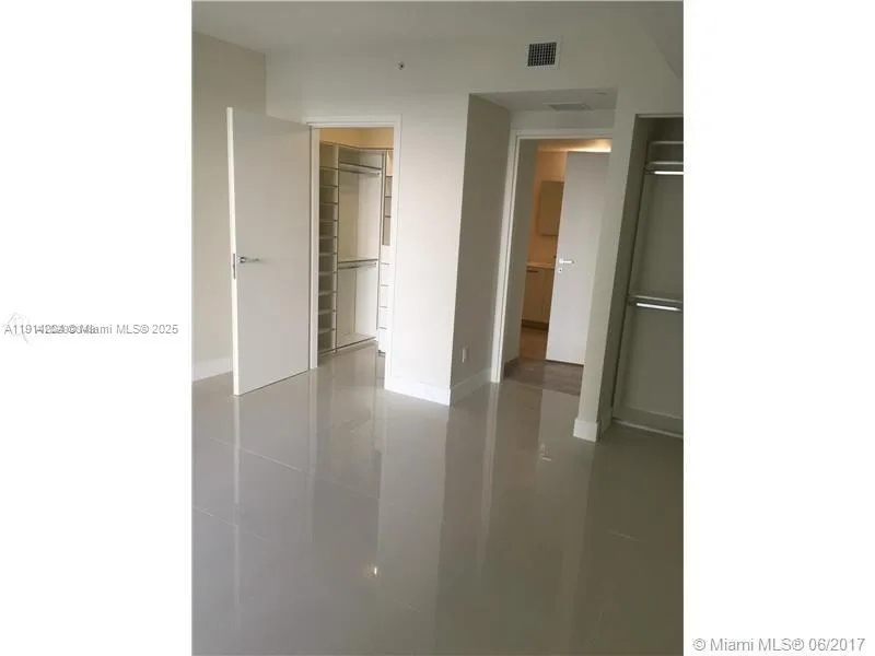 1300 Brickell Bay Dr # 1807, Miami, FL 33131 photo 7