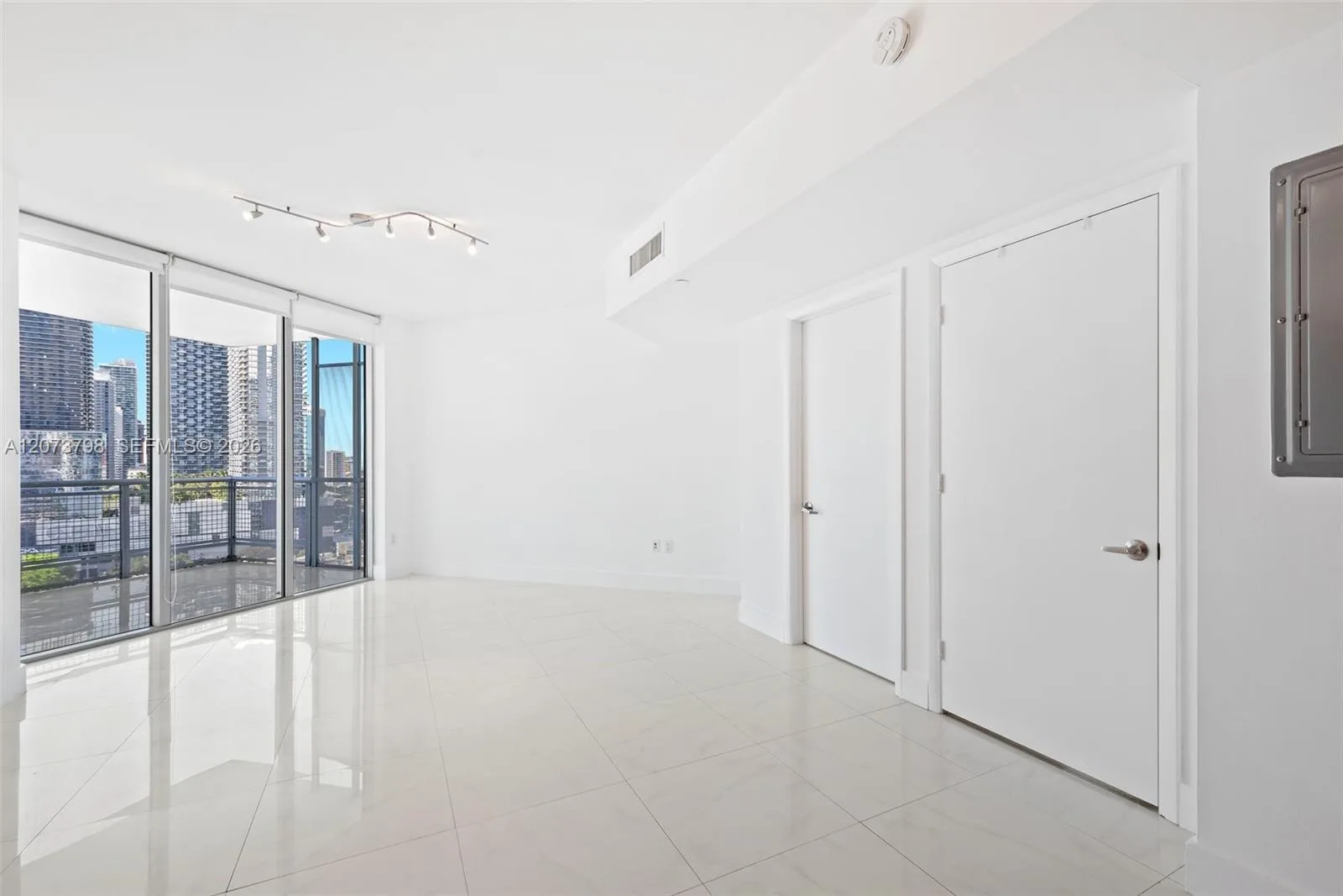 350 S MIAMI AVE # 1912, Miami, FL 33130 photo 12