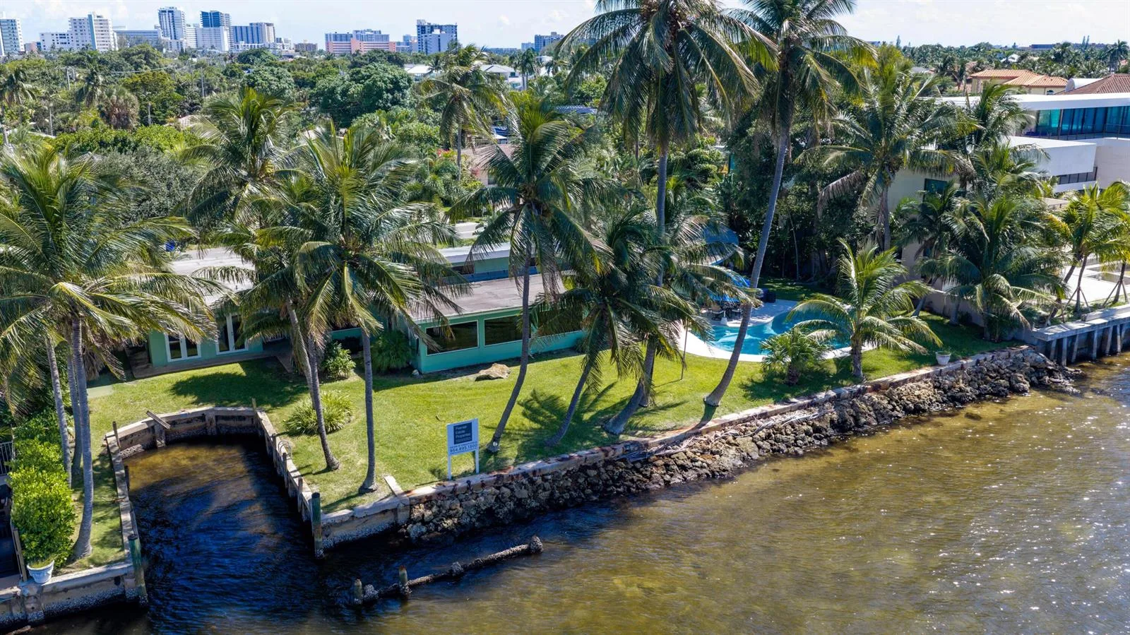 2605 N RIVERSIDE Drive, Pompano Beach, FL 33062 photo 3