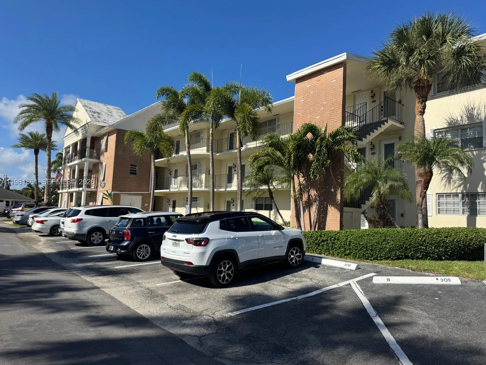 450 Paradise Isle Blvd # 209, Hallandale Beach, FL 33009 photo 2