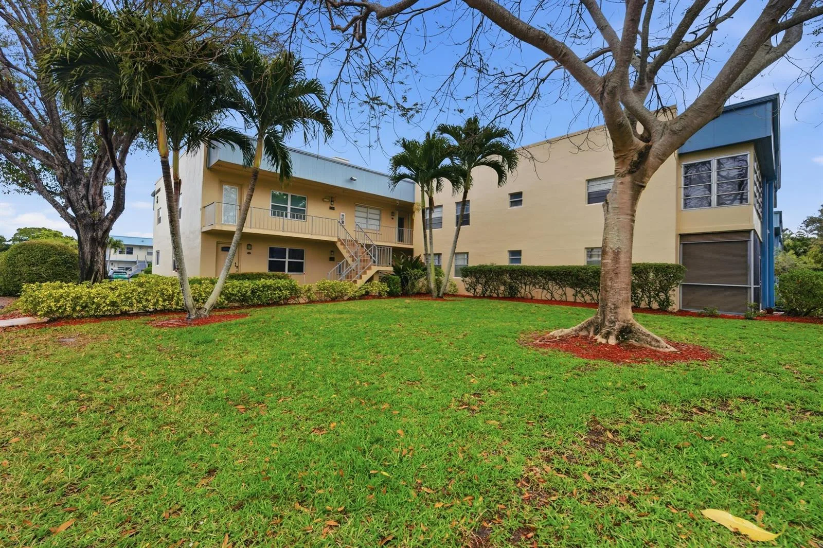 888 Flanders S, Delray Beach, FL 33484 photo 3