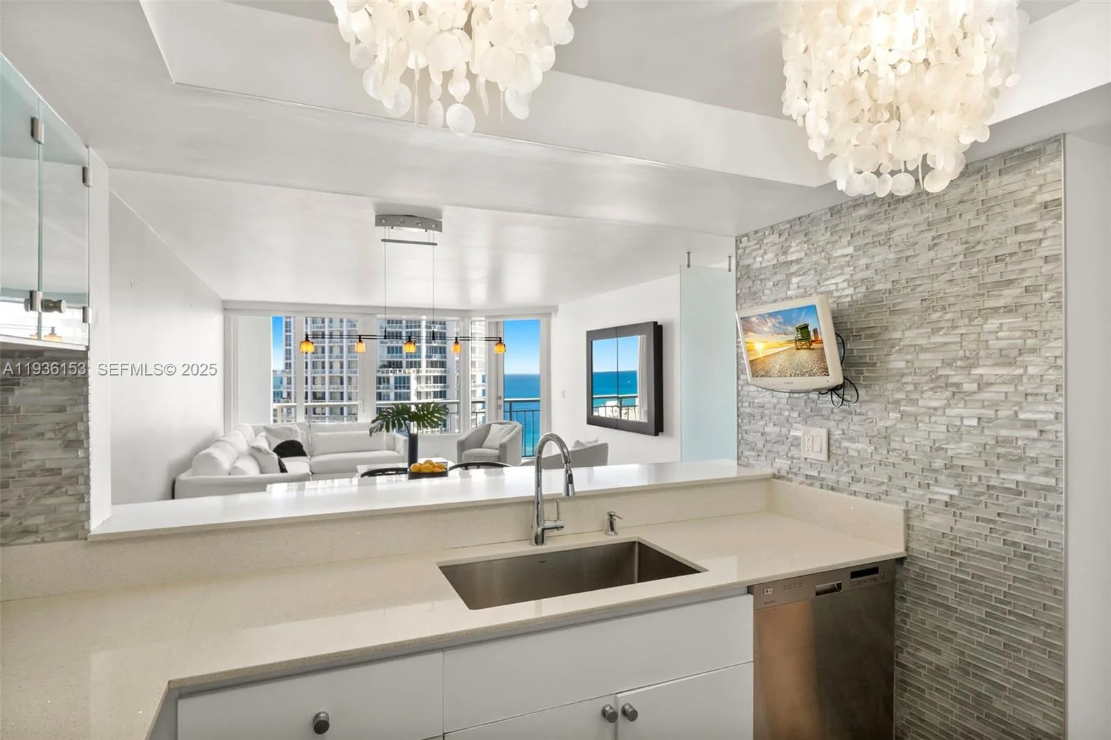 400 S Pointe Dr # 2208, Miami Beach, FL 33139 photo 10