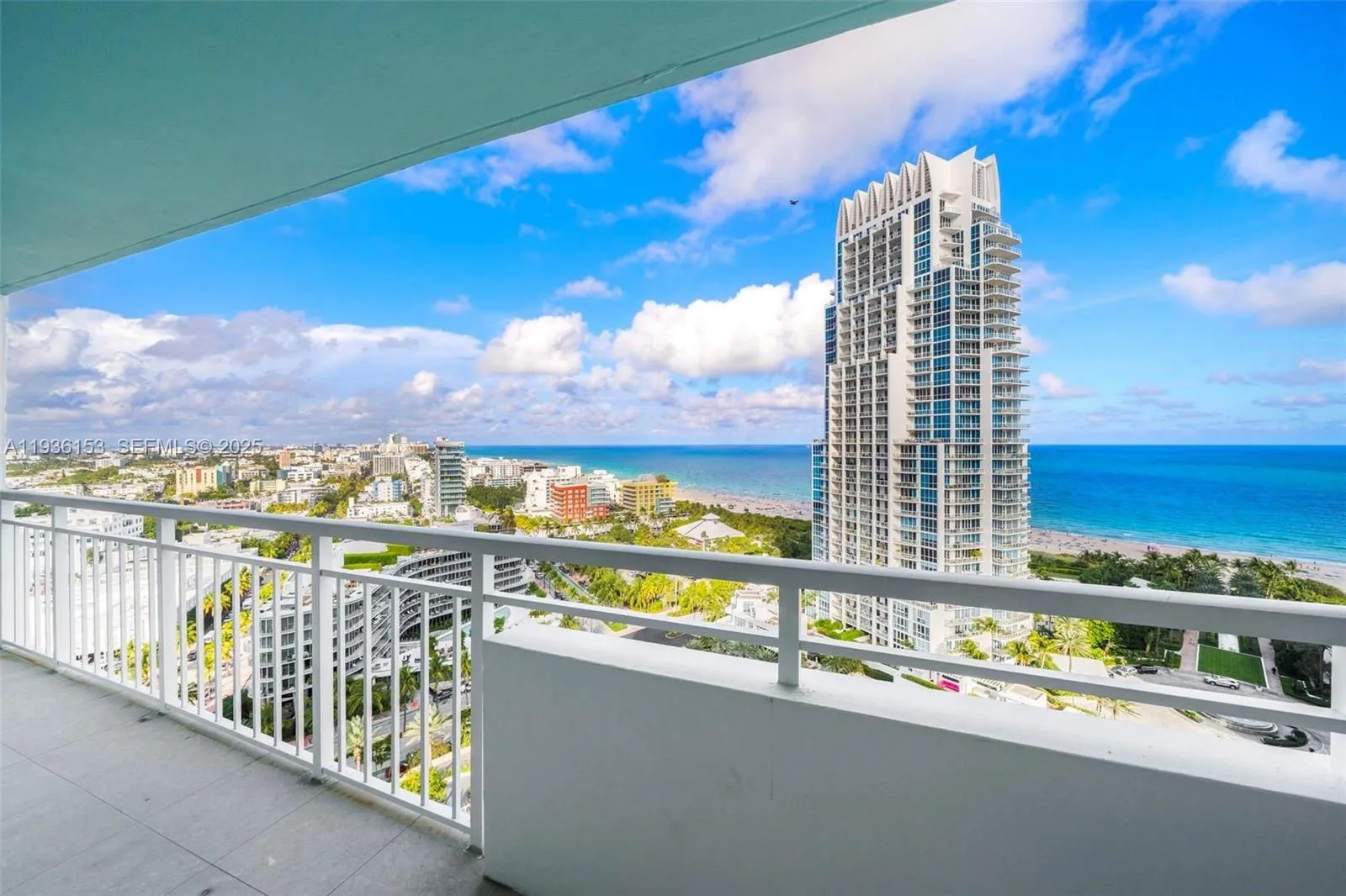 400 S Pointe Dr # 2208, Miami Beach, FL 33139 photo 2