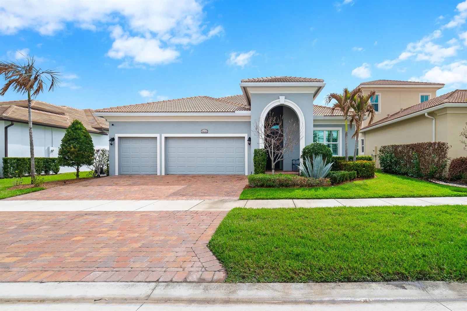 9135 SW Pepoli Way, Port St. Lucie, FL 34987