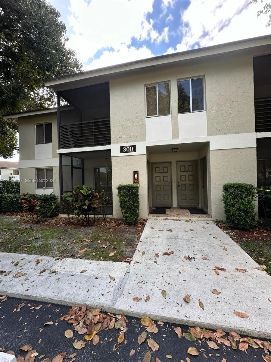 300 Gardens Dr # 201, Pompano Beach, FL 33069