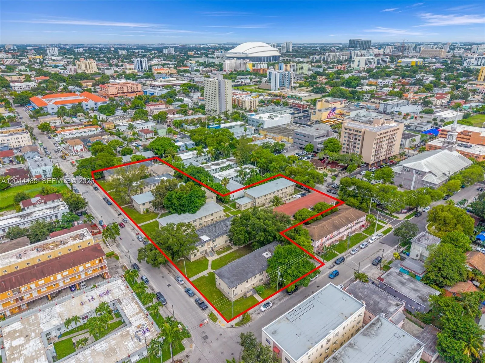 931 SW 3rd St, Miami, FL 33130 photo 4