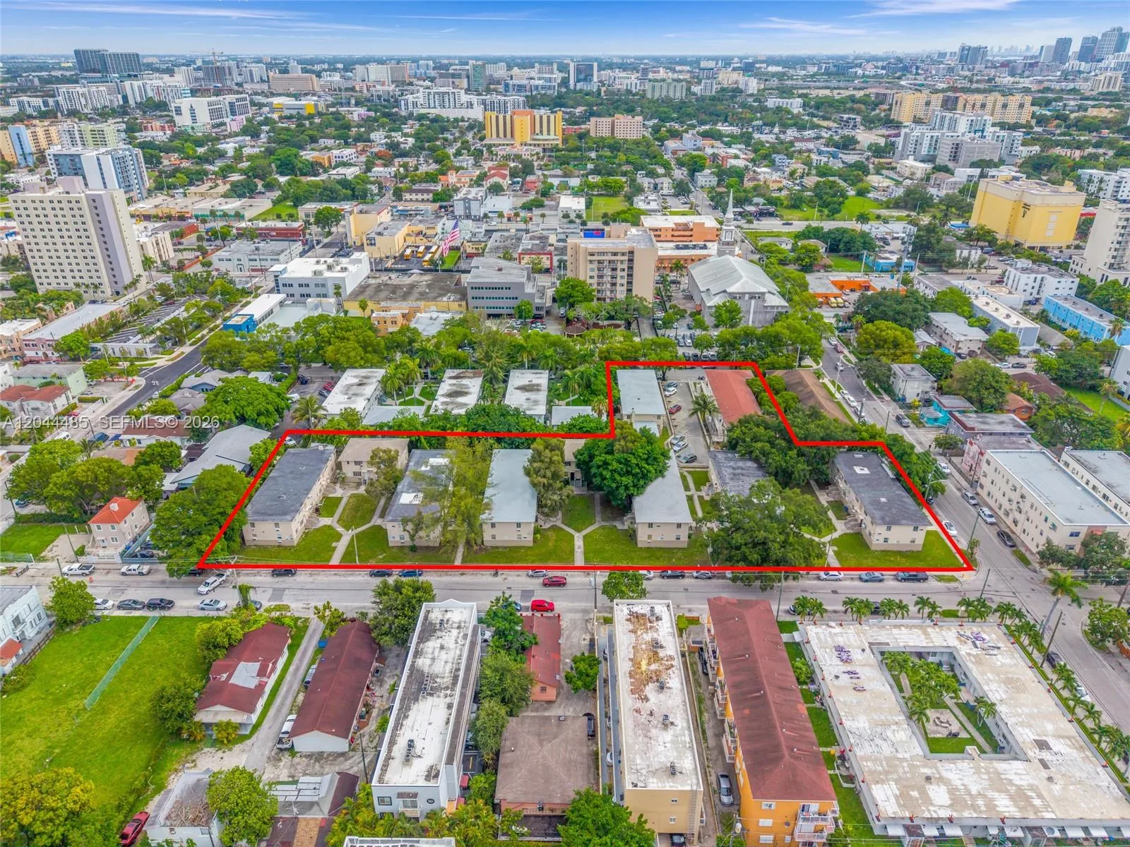 931 SW 3rd St, Miami, FL 33130 photo 5