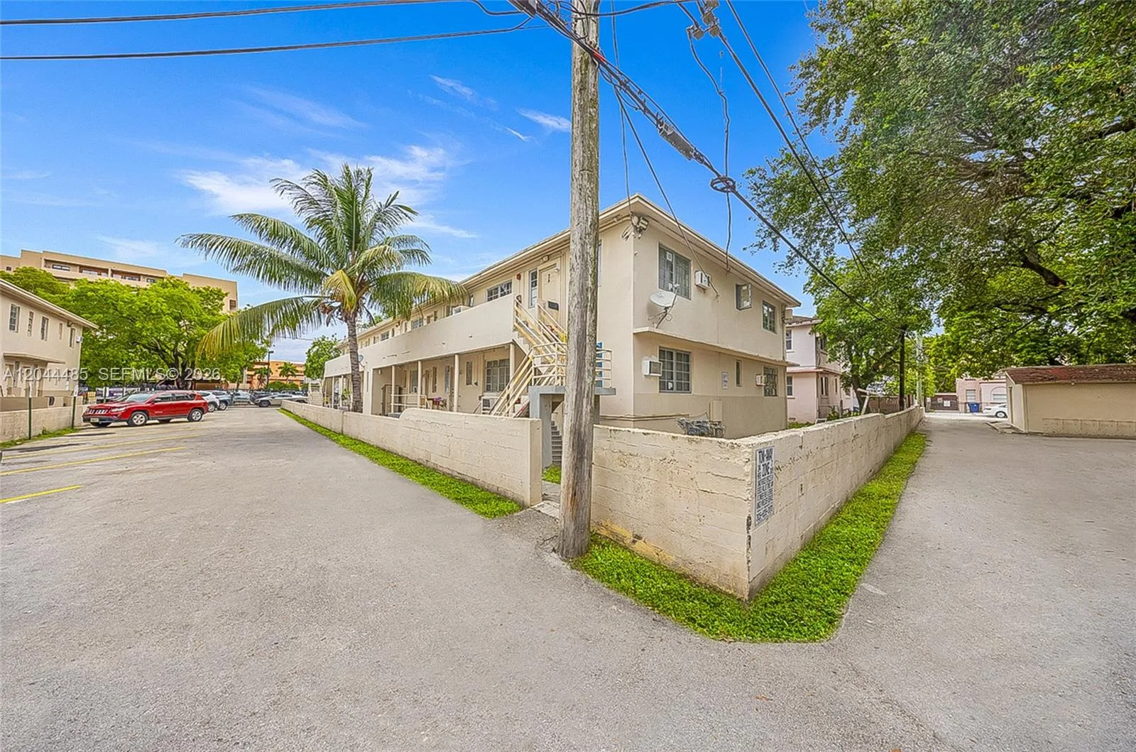 931 SW 3rd St, Miami, FL 33130 photo 8