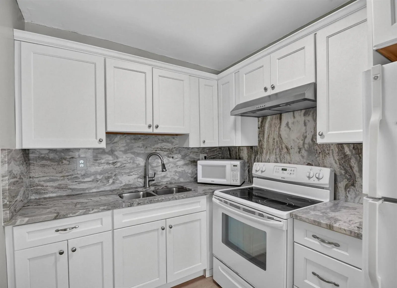 2381 Sunset Avenue # 216, Lake Worth, FL 33461 photo 5