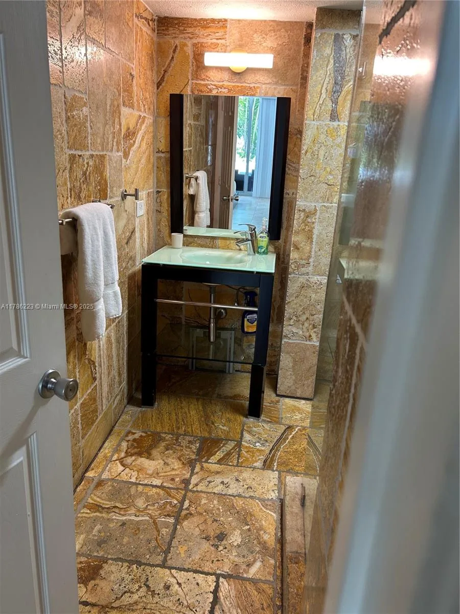 1500 Bay Rd # 116S, Miami Beach, FL 33139 photo 9