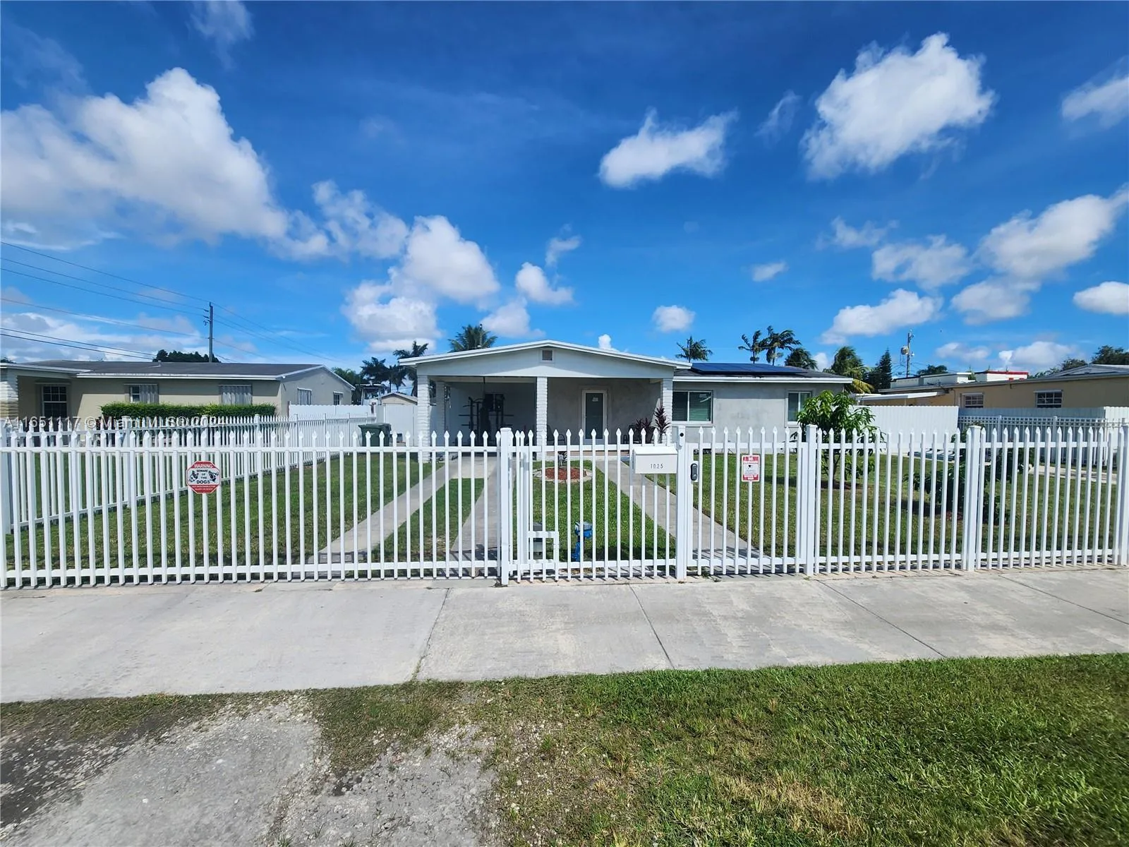 1025 NE 13th Ave, Homestead, FL 33033 photo 2