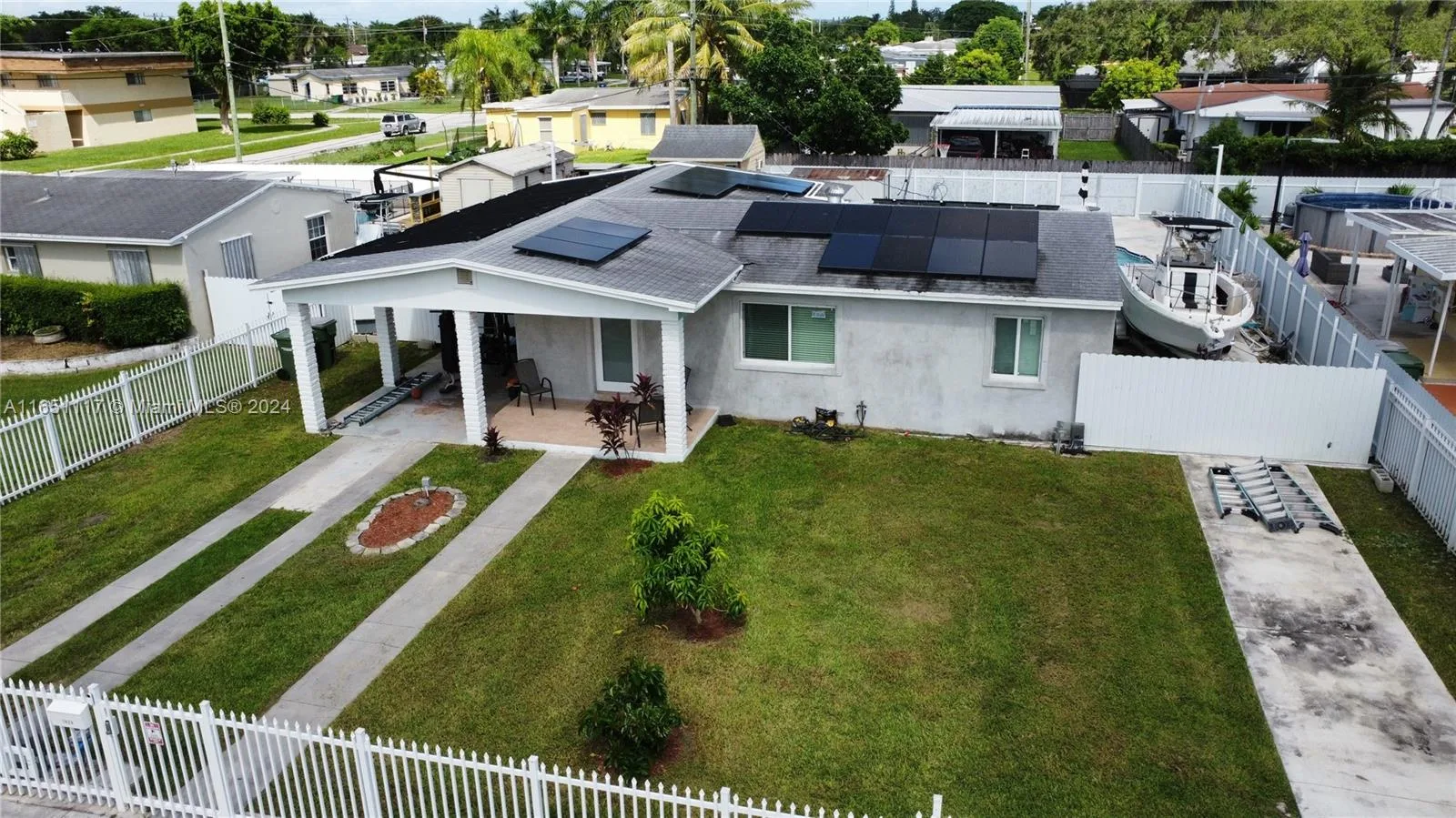 1025 NE 13th Ave, Homestead, FL 33033 photo 3