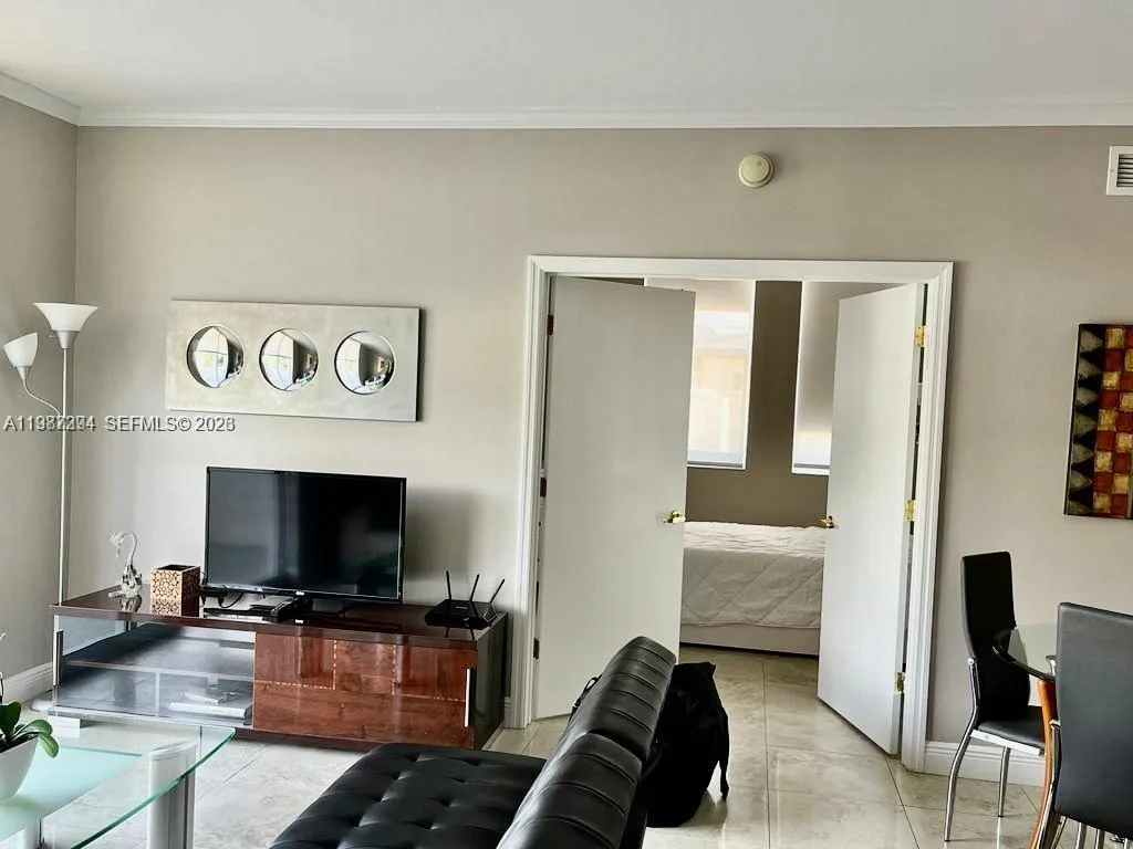 4100 Salzedo St # 503, Coral Gables, FL 33146 photo 4