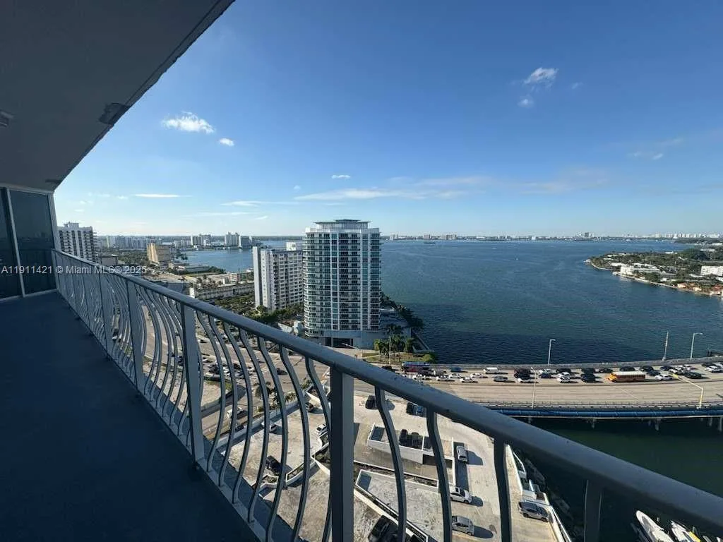 7601 E TREASURE DR # 2317, North Bay Village, FL 33141