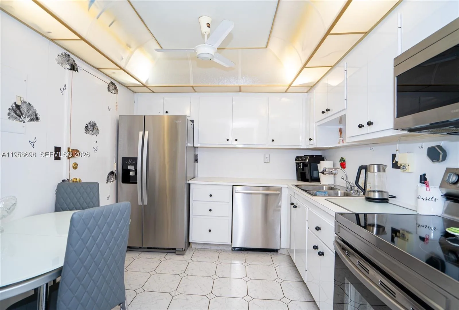 1833 S Ocean Dr # 1103, Hallandale Beach, FL 33009 photo 4