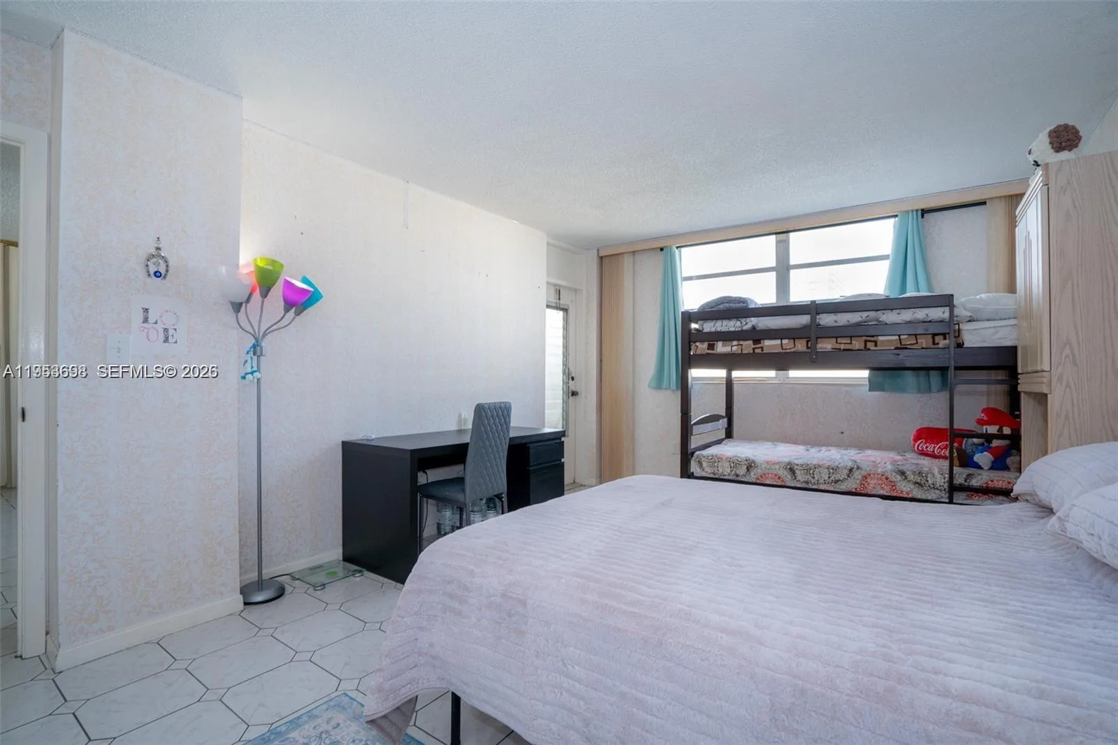 1833 S Ocean Dr # 1103, Hallandale Beach, FL 33009 photo 6