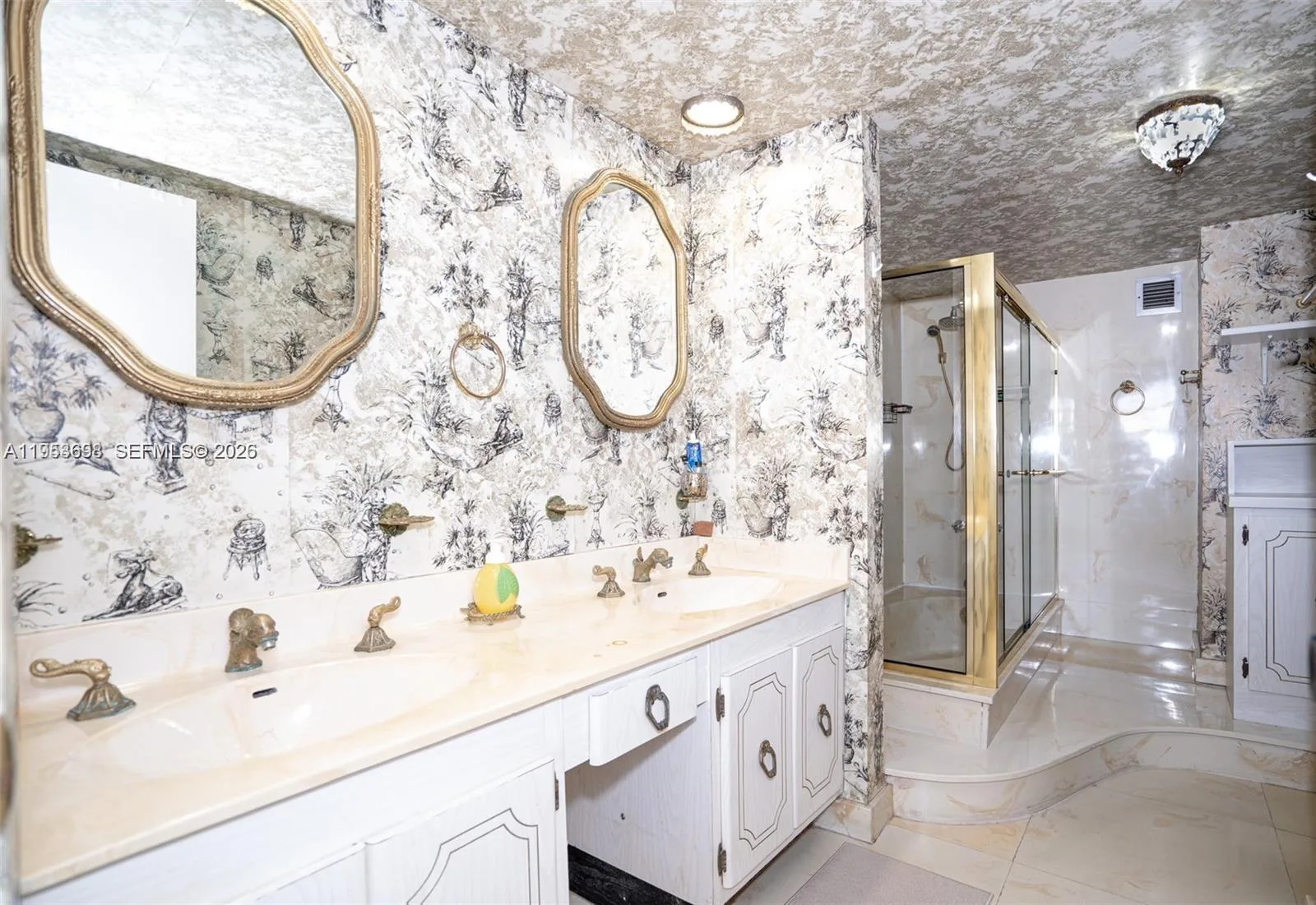 1833 S Ocean Dr # 1103, Hallandale Beach, FL 33009 photo 8