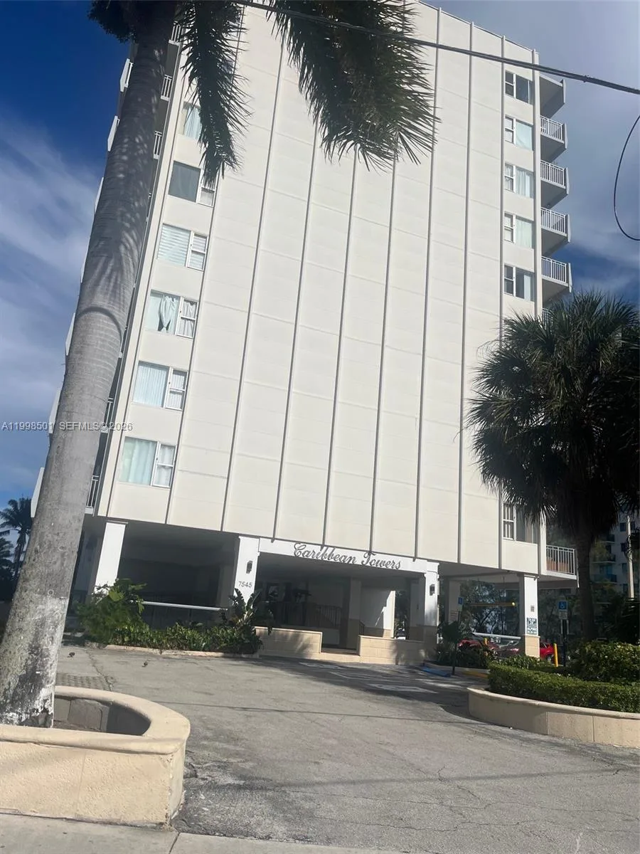 7545 E Treasure Dr # 5H, North Bay Village, FL 33141
