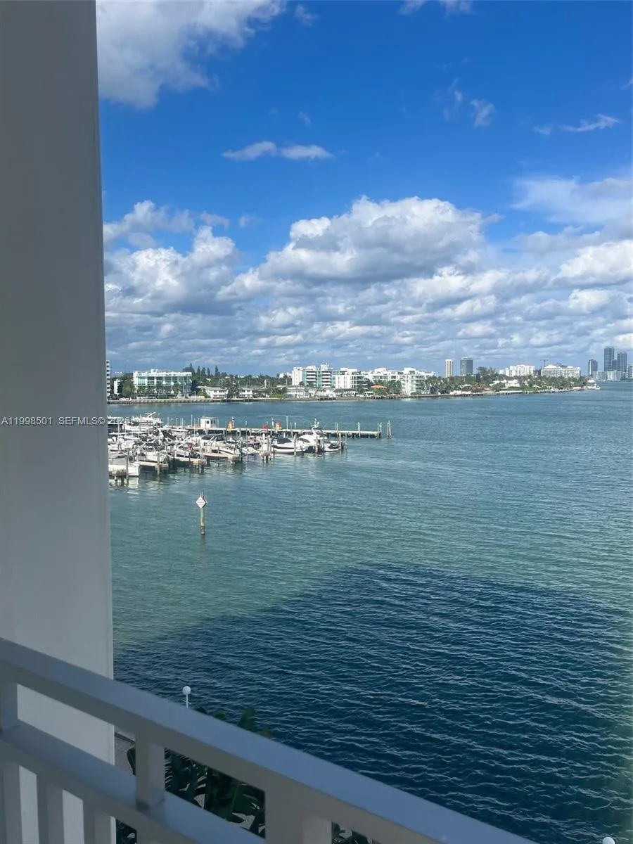 7545 E Treasure Dr # 5H, North Bay Village, FL 33141 photo 4