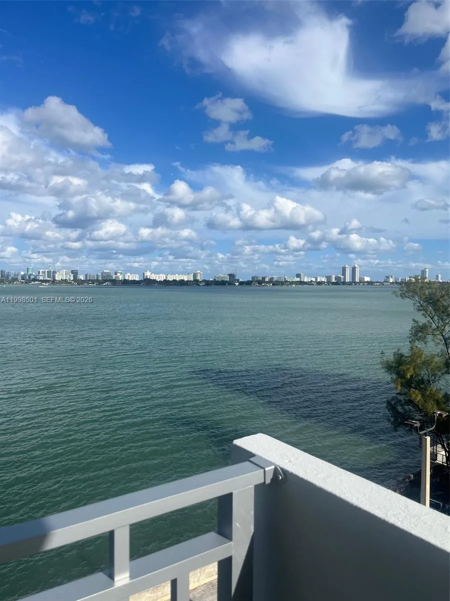 7545 E Treasure Dr # 5H, North Bay Village, FL 33141 photo 5