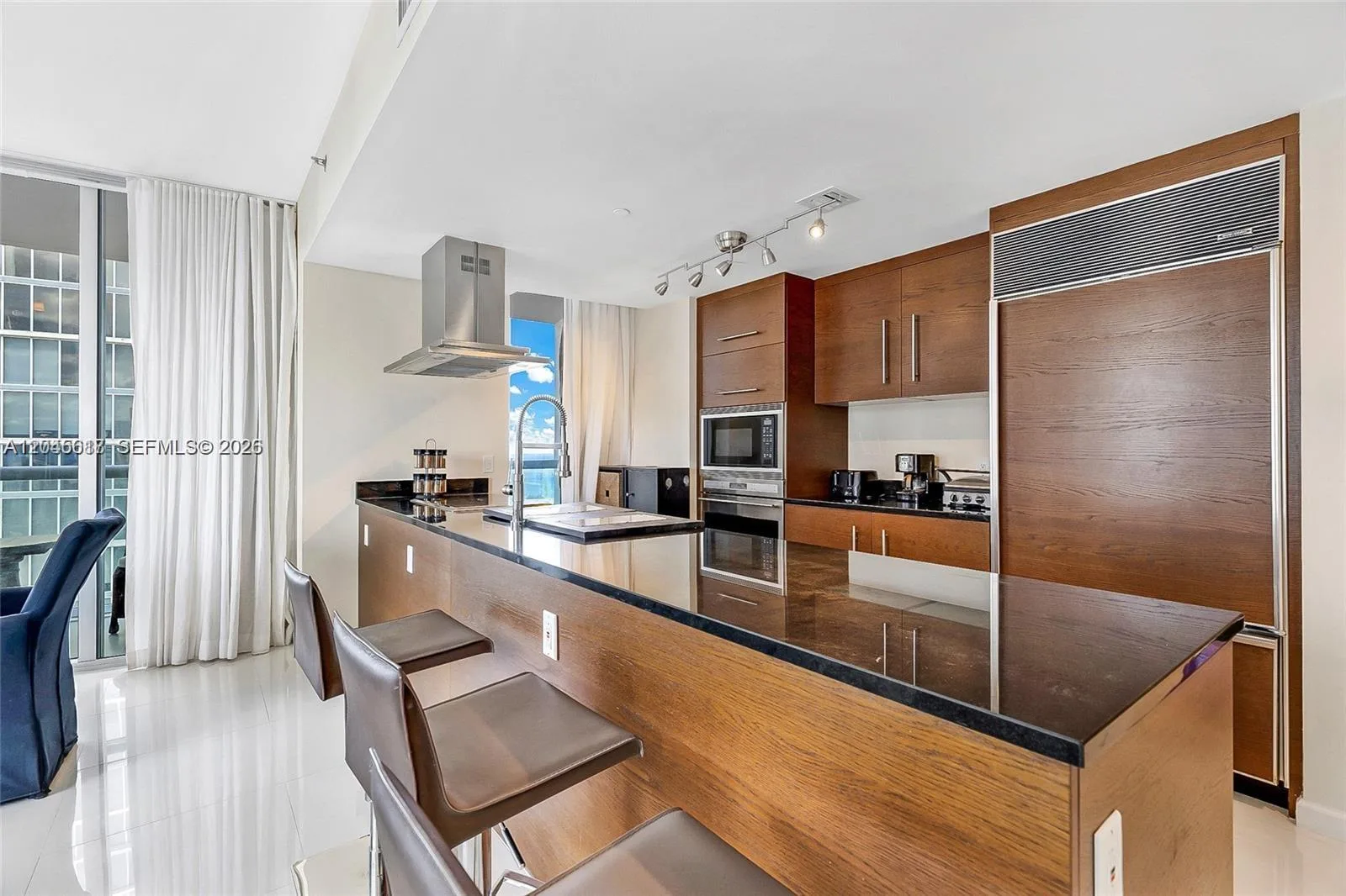 485 Brickell Ave # 3602, Miami, FL 33131 photo 3