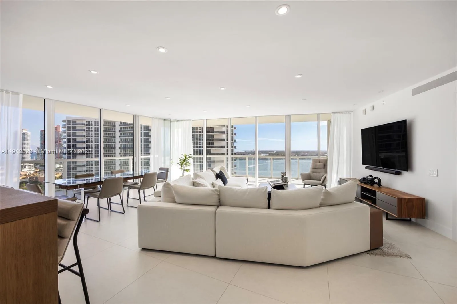 450 Alton Rd # 2007, Miami Beach, FL 33139 photo 11