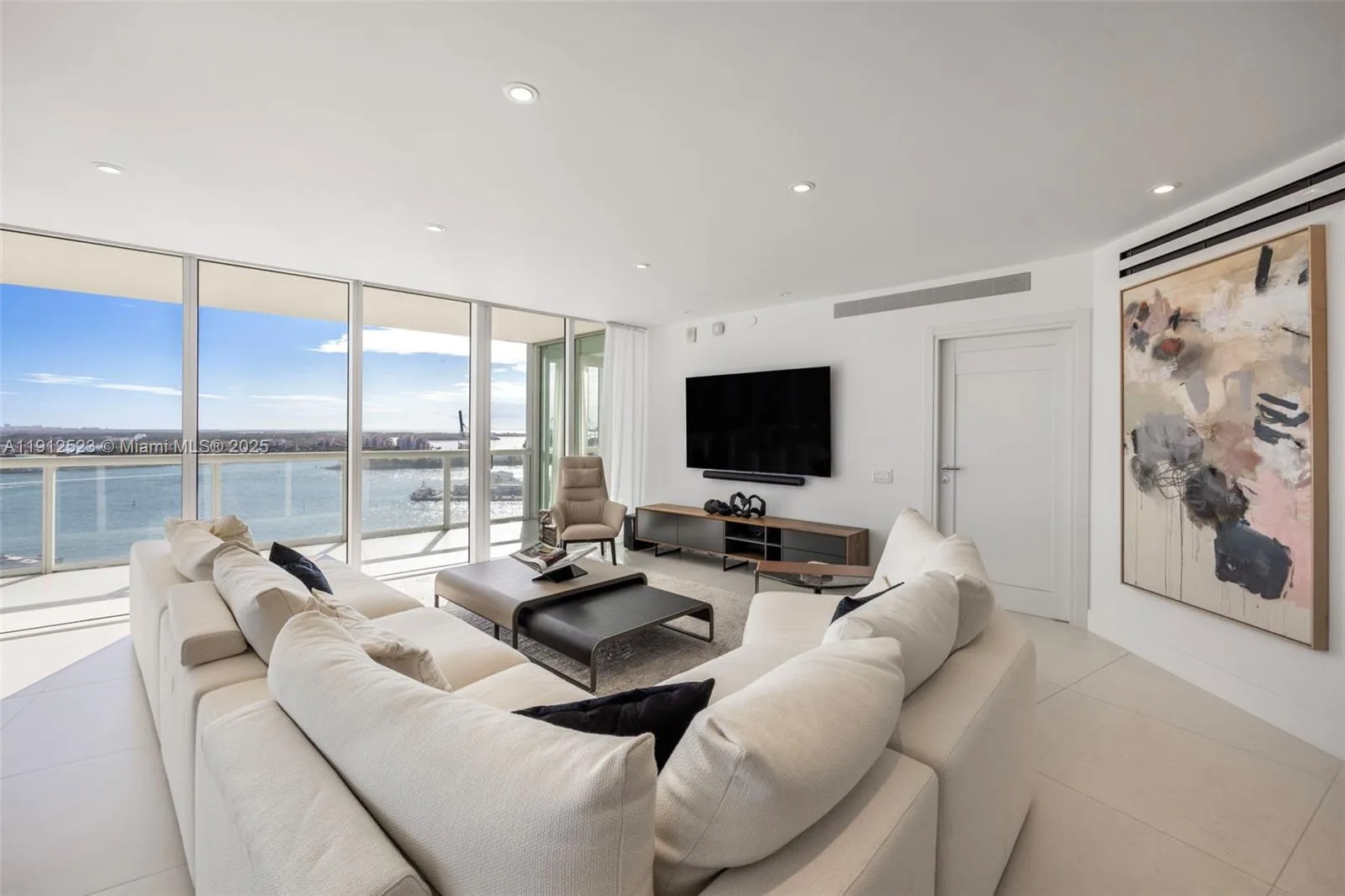 450 Alton Rd # 2007, Miami Beach, FL 33139 photo 12