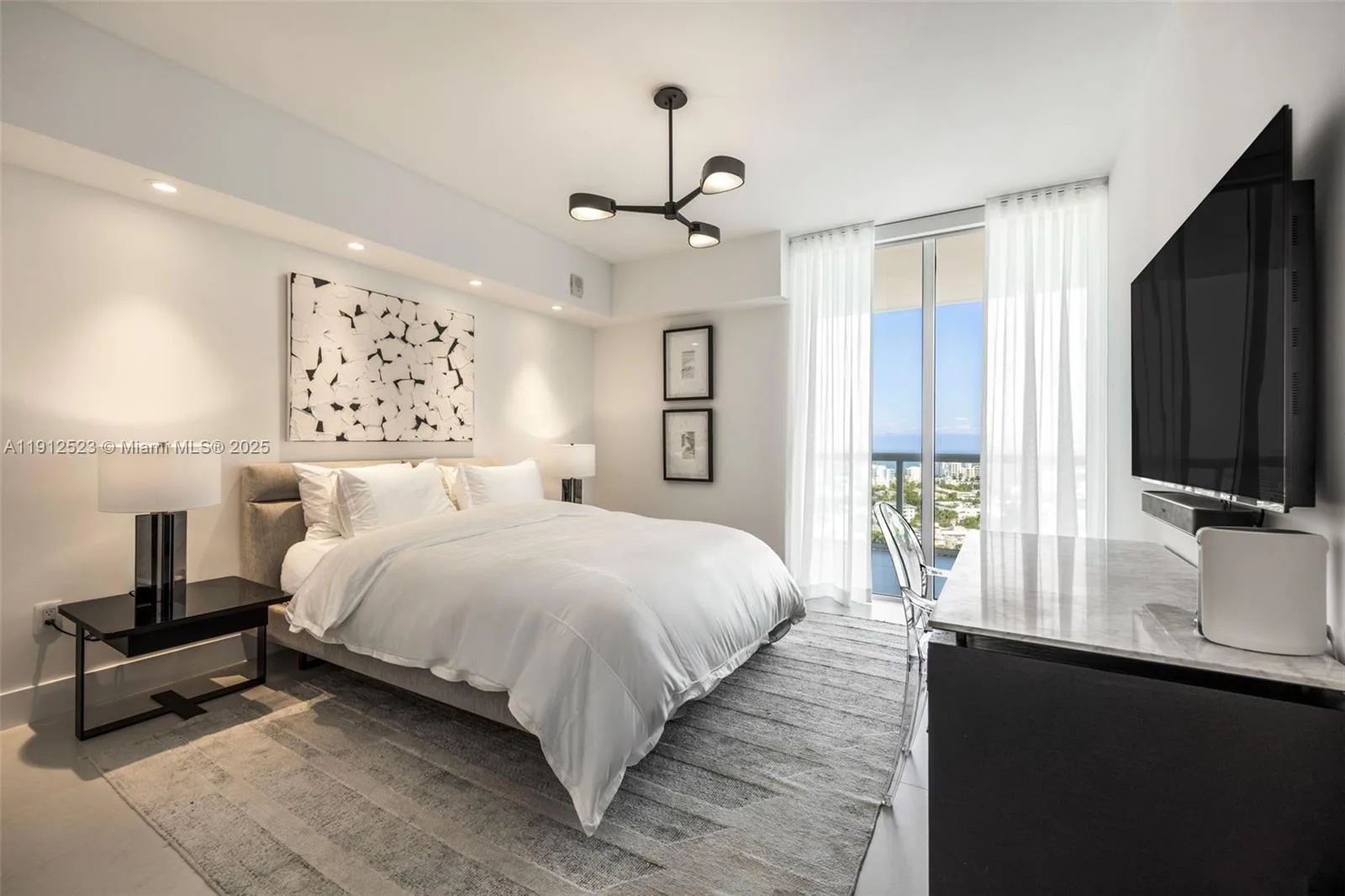 450 Alton Rd # 2007, Miami Beach, FL 33139 photo 4