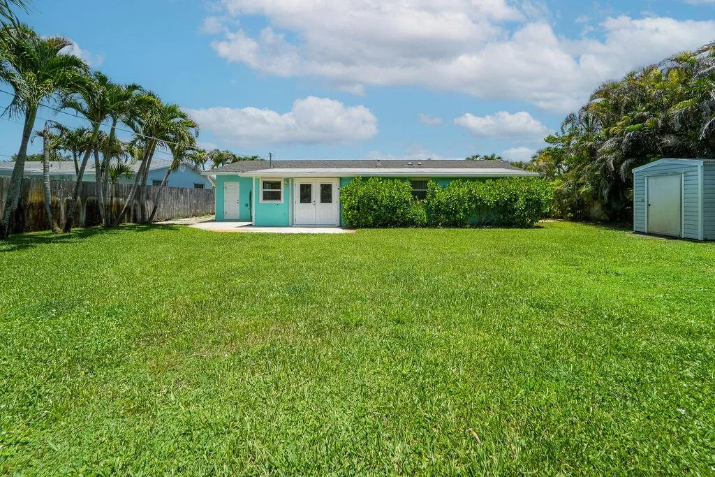 18966 SE Southgate Drive, Jupiter, FL 33469 photo 3