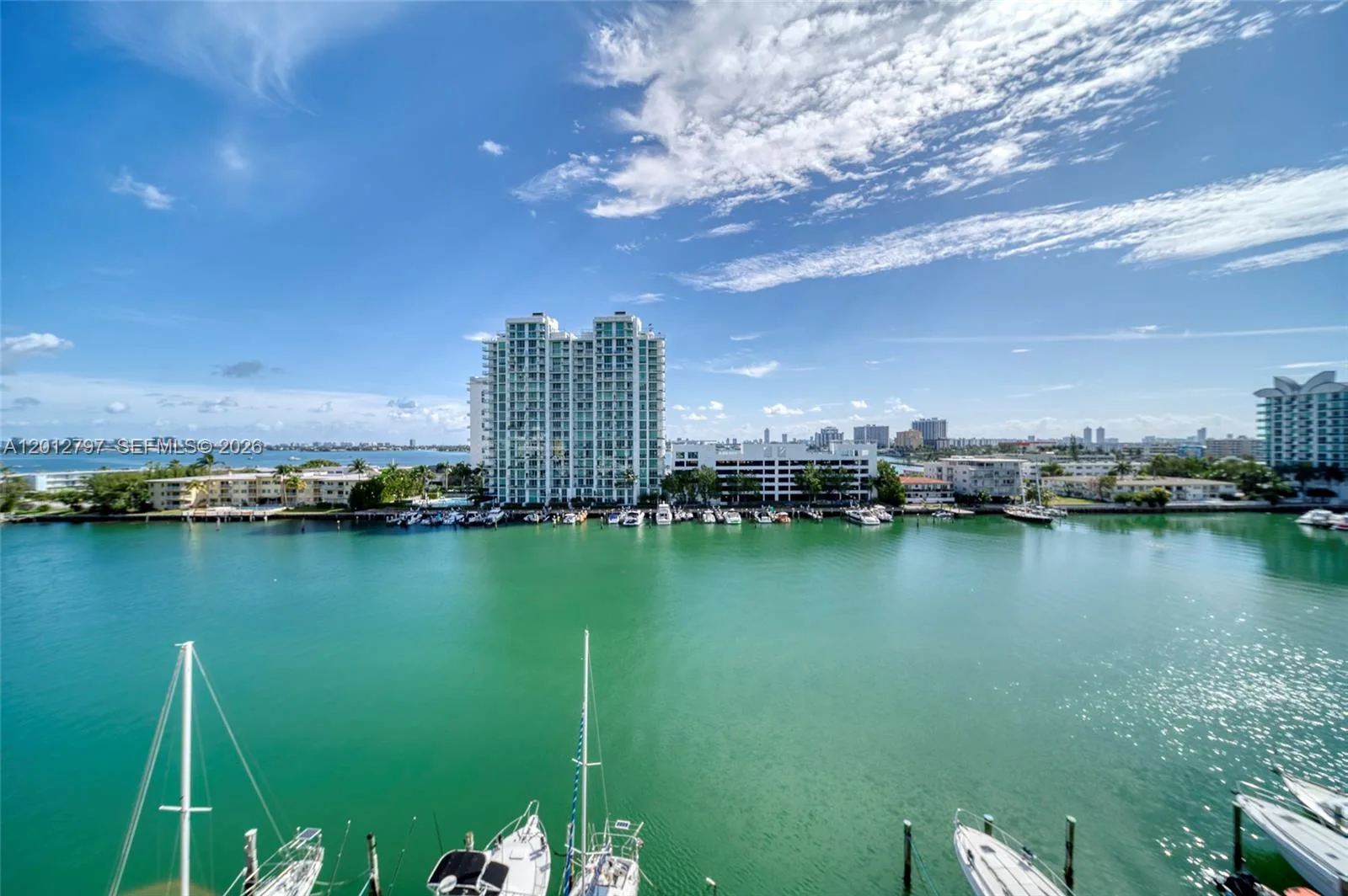 7933 West Dr # 817, North Bay Village, FL 33141