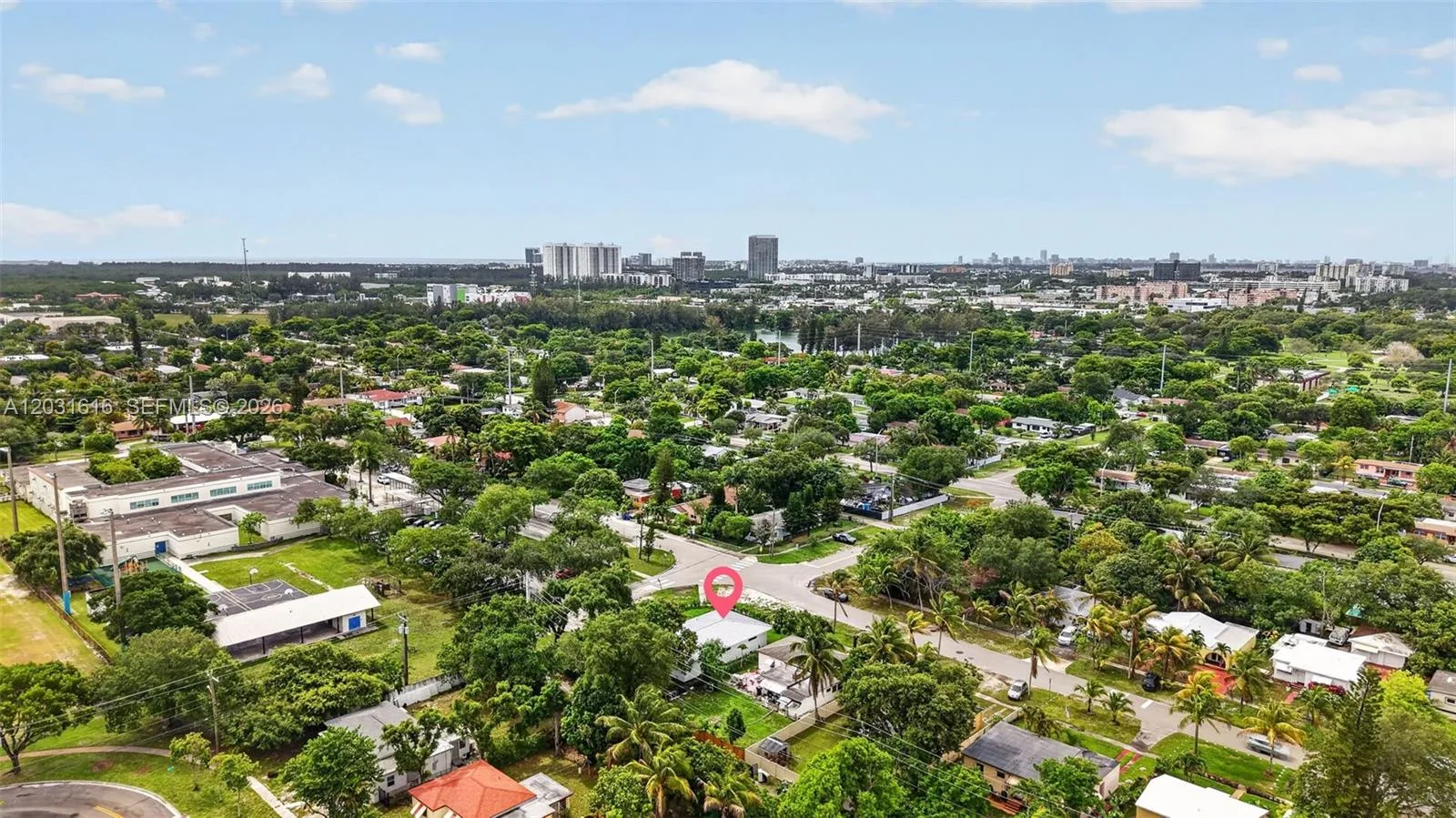 1695 NE 160th St, North Miami Beach, FL 33162