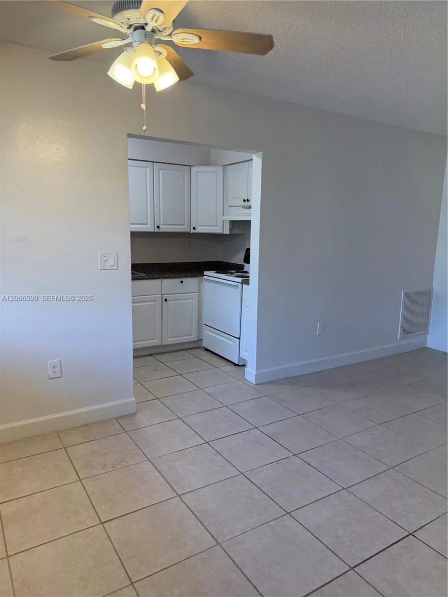 7241 Venetian St # 11, Miramar, FL 33023 photo 2