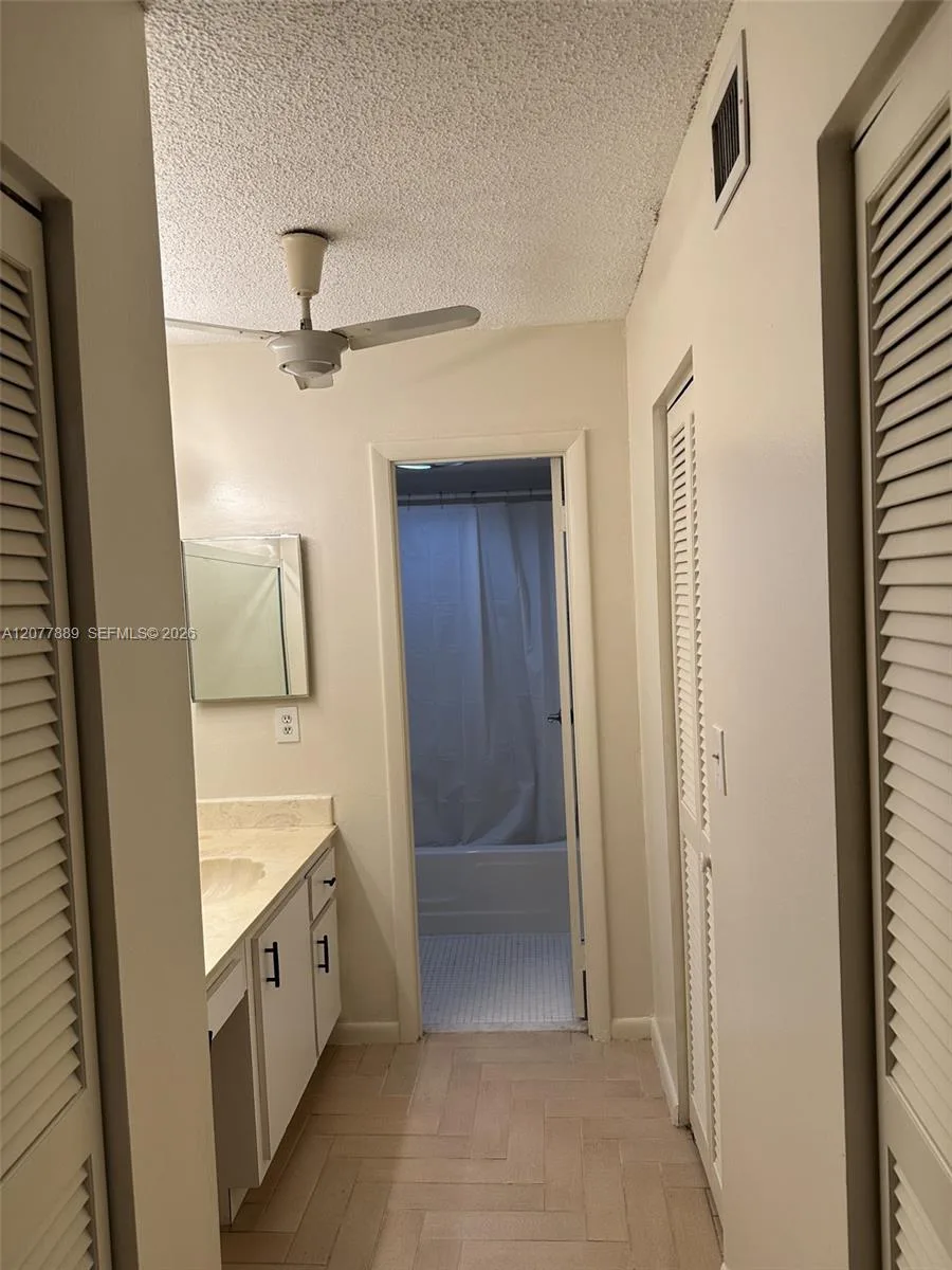 6061 N Falls Cir Dr # 106, Lauderhill, FL 33319 photo 2