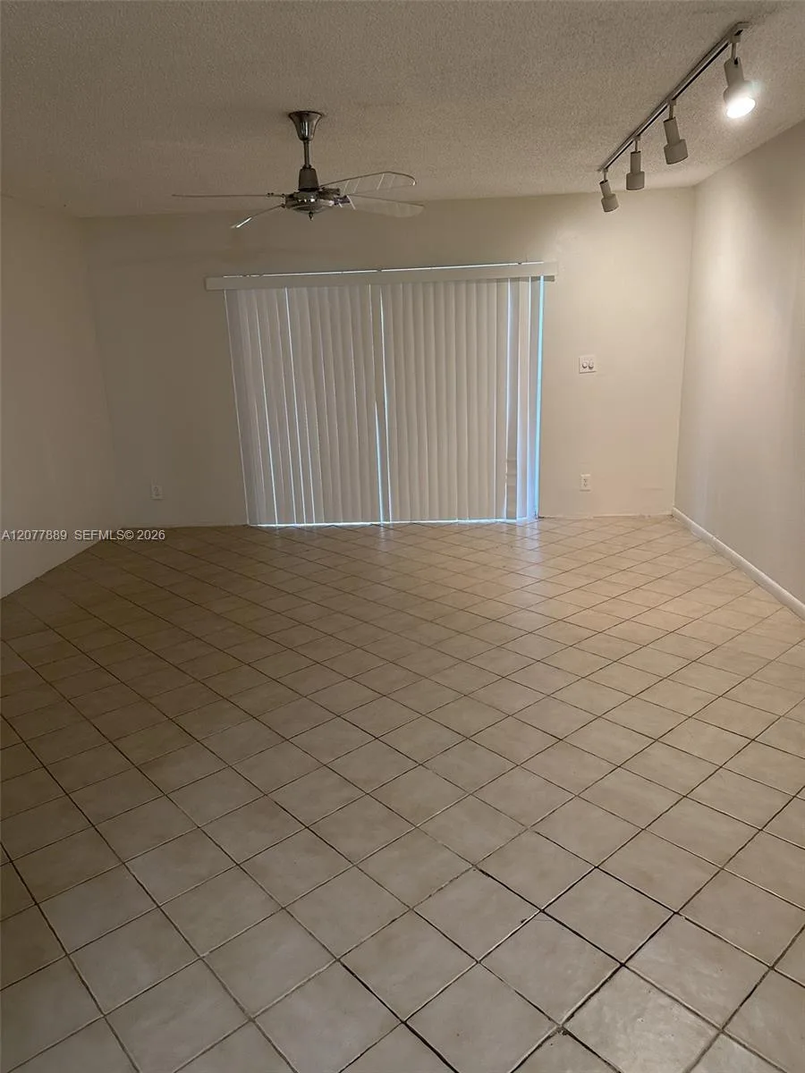 6061 N Falls Cir Dr # 106, Lauderhill, FL 33319 photo 3