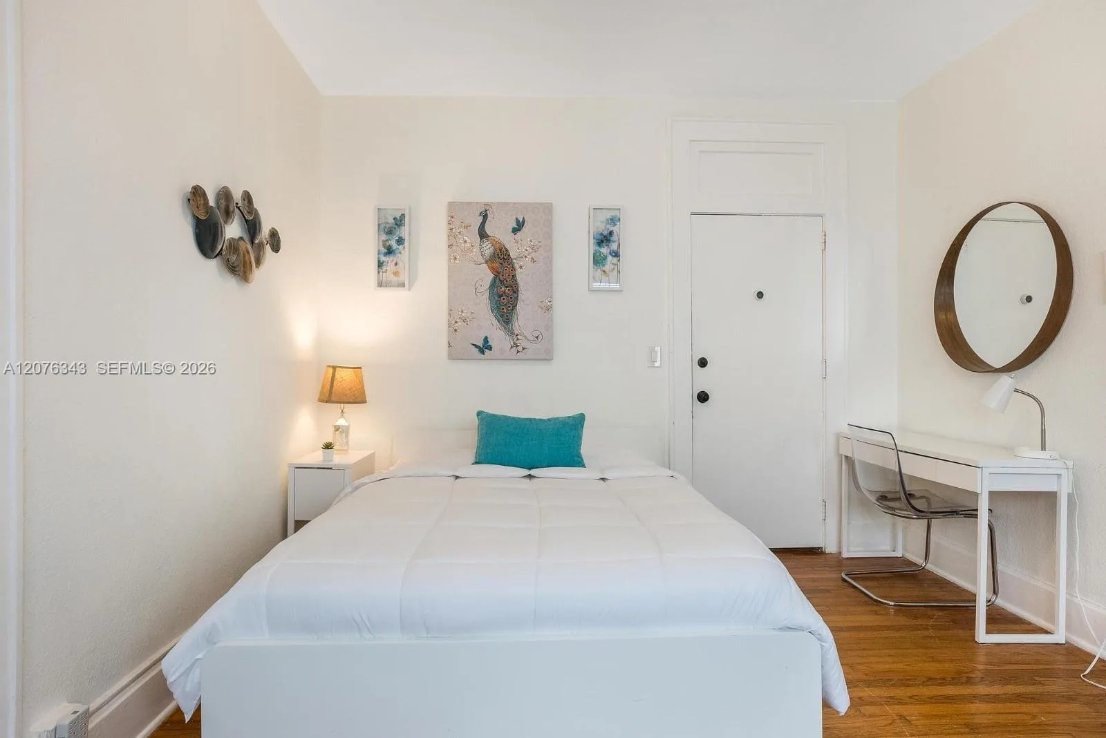 124 Mendoza Ave # 4, Coral Gables, FL 33134