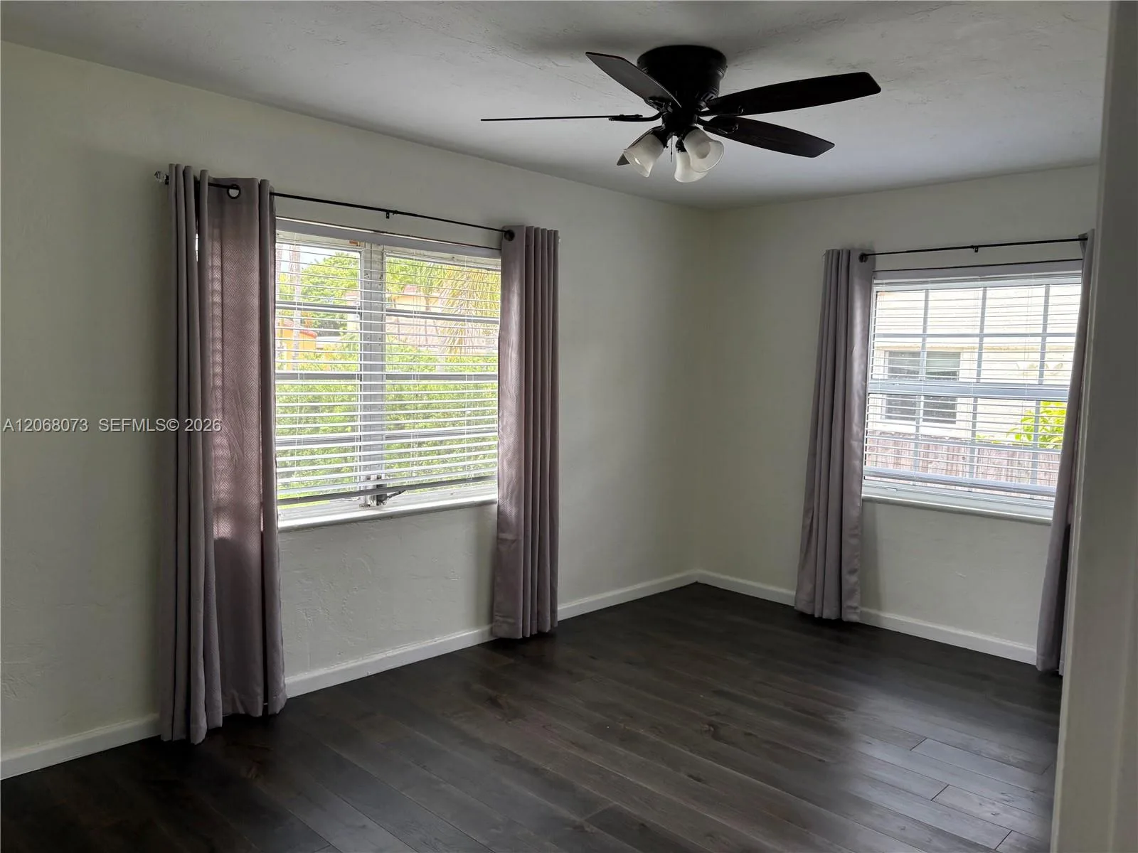 1422 Wiley St, Hollywood, FL 33020 photo 4