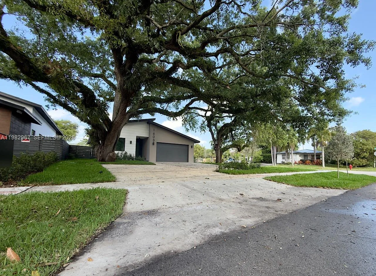 1603 SW 30th Ave, Fort Lauderdale, FL 33312 photo 4