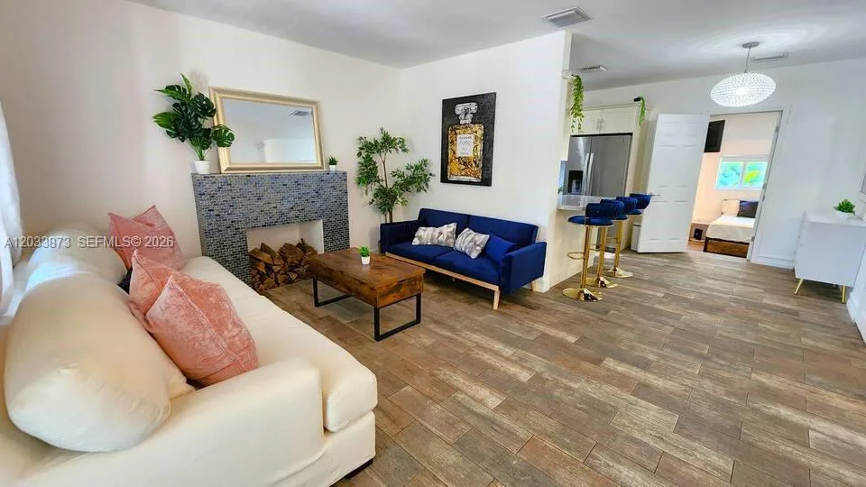 11 NW 47th Ter, Miami, FL 33127